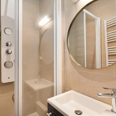 Guestrust - Champeret Porte Maillot - Ternes Apartman *